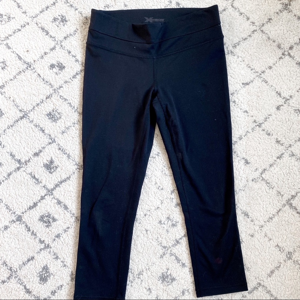 Xersion black Capri workout pants